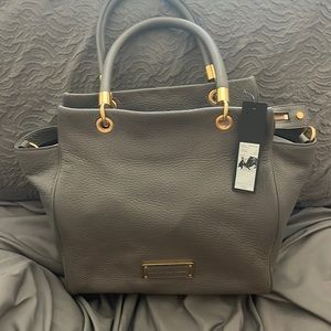 AUTHENTIC NWT Marc Jacobs Pebbled Leather Faded Aluminum Tote